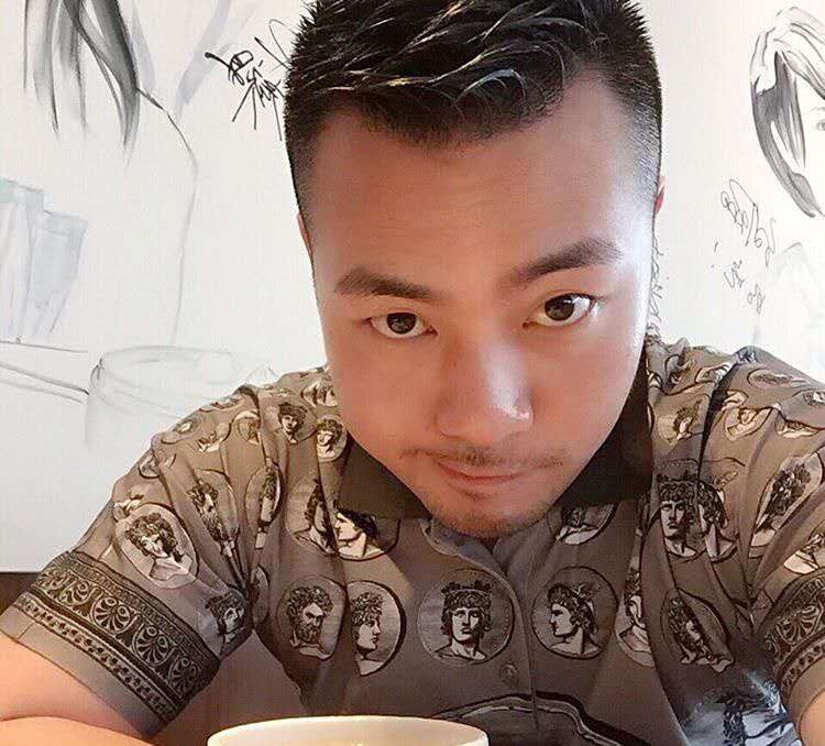 刘江平的第一张照片--上海上门女婿服务网